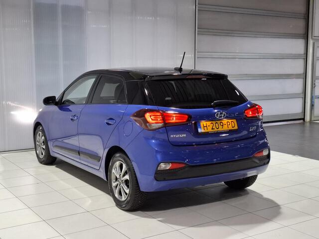 Hyundai I 20 1.0 T-GDI Comfort | LM Velgen met all season | Navigatie | Zwart dak |