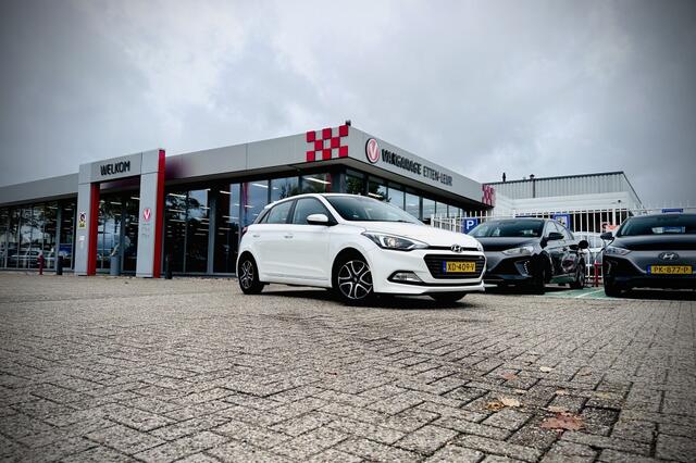 Hyundai I 20 1.0 T-GDI Comfort | TREKHAAK | CLIMA | CRUISE