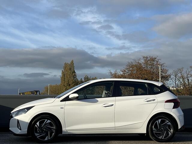 Hyundai I 20 5drs 1.0 T-GDI 100PK Comfort Smart | Geïntegreerde navigatiesysteem | Camera | Lichtmetalen velgen | Apple Carplay & Android Auto |