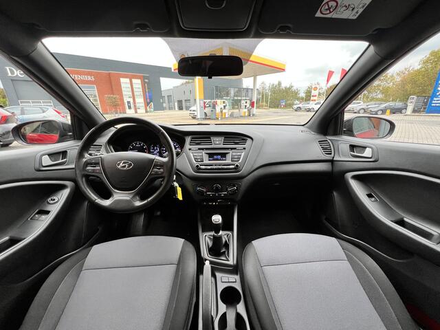 Hyundai I 20 1.2 HP i-Motion Premium | Stuur/Stoelverw. | Radio | Airco