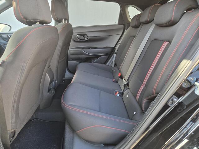 Hyundai I 20 1.0 T-GDI N Line Automaat / Fabrieksgarantie tot 09-2026 / Dealer onderhouden / Stuur en Stoel verwarming / Apple Carplay Android Auto / Achteruitrijcamera / Adaptief CC / Bose Audio Systeem / Climate control /