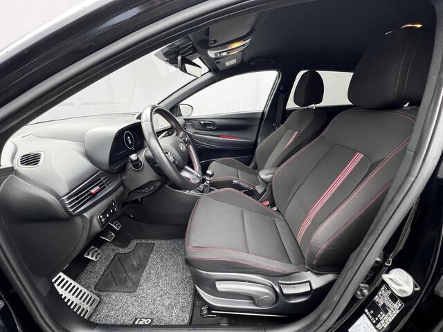 Hyundai I 20 1.0 T-GDI N Line 100 pk / Fabrieksgarantie tot 09-2027** / Navigatie / Apple Carplay Android / Stuur- en stoelverwarming / 17" LM wielen / Winterwielenset tegen meerprijs ¤ 499 /