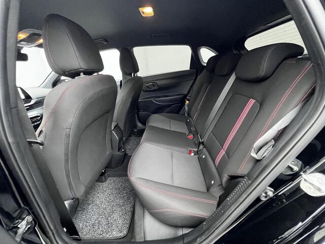 Hyundai I 20 1.0 T-GDI N Line 100 pk / Fabrieksgarantie tot 09-2027** / Navigatie / Apple Carplay Android / Stuur- en stoelverwarming / 17" LM wielen / Winterwielenset tegen meerprijs ¤ 499 /