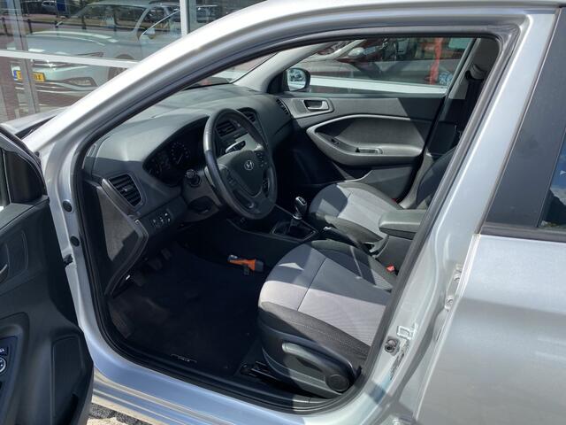 Hyundai I 20 1.0 T-GDI Comfort | Camera | Pdc | Navi |