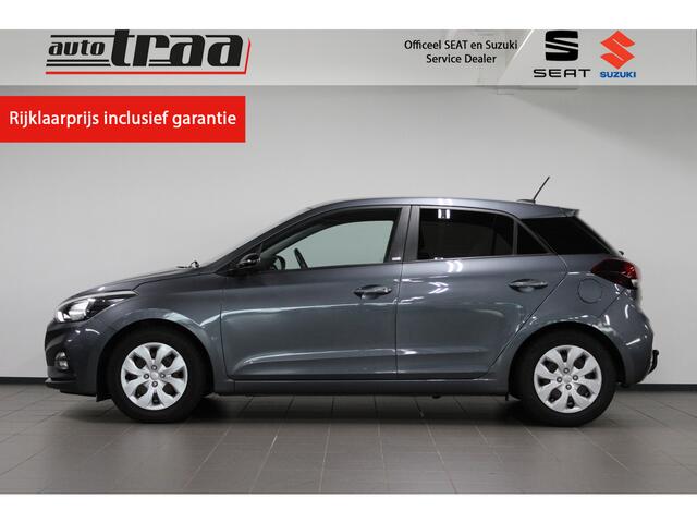 Hyundai I 20 1.2 HP i-Motion Premium Stoel + stuur verwarming / Trekhaak / Achteruitrijcamera /