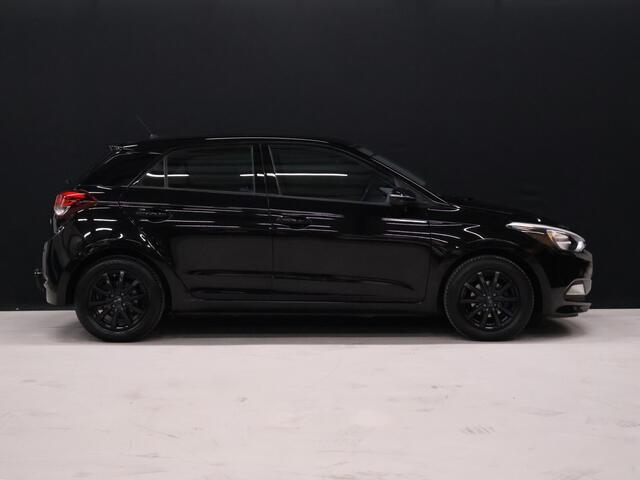 Hyundai I 20 1.4i i-Vision Automaat [TREKHAAK, AIRCO, PARKEERSENSOR, RADIO, NIEUWSTAAT]