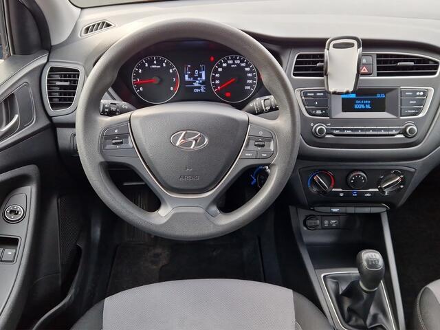 Hyundai I 20 1.2 LP i-Drive Cool - 4 Cilinder - All Season banden