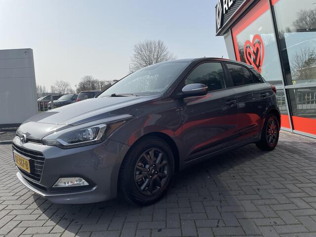 Hyundai I 20 1.0 T-GDI Black Edition / ACHTERUITRIJCAMERA / PARKEERSENSOREN / CRUISE CONTROL / AIRCO