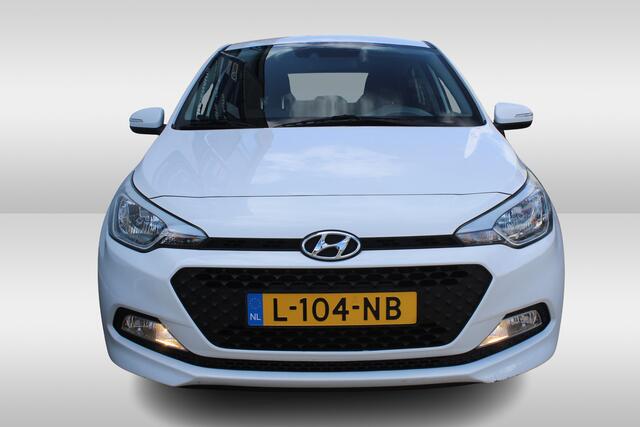 Hyundai I 20 1.2 HP i-Motion Comfort Navi l Camera l Airco l Cruise control l Bluetooth