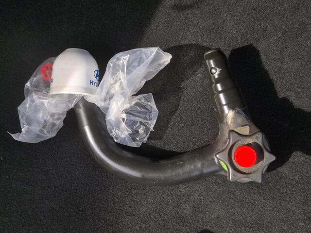 Hyundai I 20 1.0 T-GDI Comfort Smart / Trekhaak afneembaar / Achteruitrijcamera / Stuur- & Stoel verwarming / Navigatie via Apple Carplay of Android Auto / Parkeersensoren achter / Climate control / Cruise control /