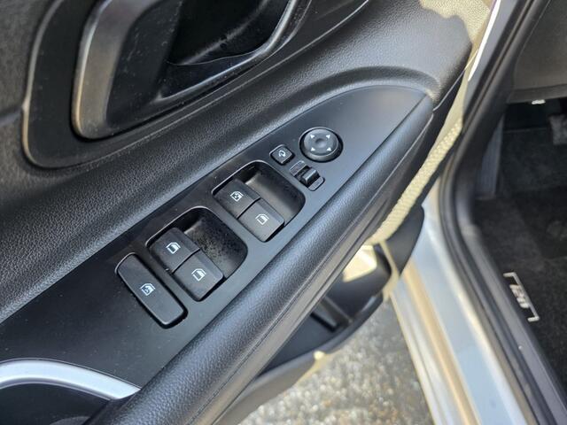 Hyundai I 20 1.0 T-GDI 48V COMFORT TREKHAAK/TWO-TONE