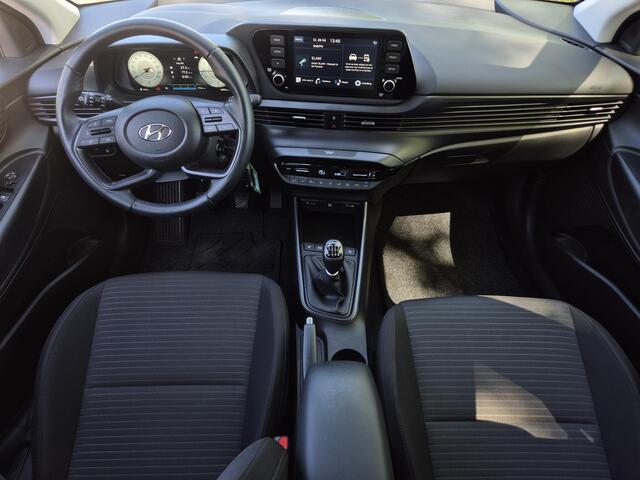 Hyundai I 20 1.0 T-GDI Comfort Smart / Dealer onderhouden / Navigatie via Apple Carplay of Android Auto / Stuur- & Stoelverwarming / Achteruitrijcamera / Climate control / Cruise control / Parkeersensoren achter /