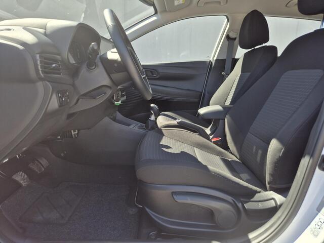 Hyundai I 20 1.0 T-GDI Comfort Smart / Dealer onderhouden / Navigatie via Apple Carplay of Android Auto / Stuur- & Stoelverwarming / Achteruitrijcamera / Climate control / Cruise control / Parkeersensoren achter /