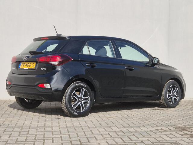 Hyundai I 20 1.0 T-GDI Comfort / Dealer onderhouden / Cruise control / Navigatie / Achteruitrijcamera / Apple Carplay Android Auto / Climate control / Parkeersensoren achter / Lichtmetalen wielen 15" /