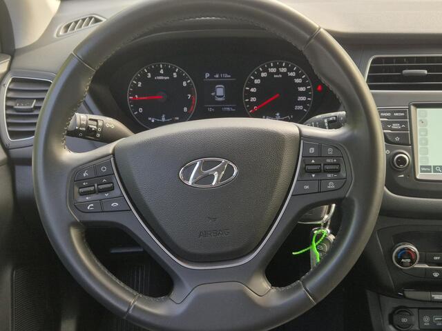 Hyundai I 20 1.0 T-GDI Comfort / Dealer onderhouden / Cruise control / Navigatie / Achteruitrijcamera / Apple Carplay Android Auto / Climate control / Parkeersensoren achter / Lichtmetalen wielen 15" /