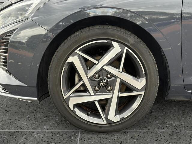 Hyundai I 20 Premium 1.0 T-GDI 100pk | AUTOMAAT | NAVI | CLIMA | 17'' BI-COLOR LM-VELGEN | KEYLESS ENTRY |