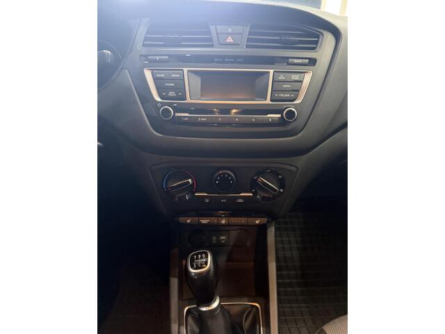 Hyundai I 20 1.0 T-GDI i-Motion STUURVERWARMING,STOELVERWARMING