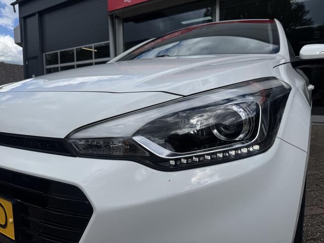 Hyundai I 20 1.0 T-GDI Comfort 1e eigenaar, Trekhaak, Camera, Cruise, Navi, Bluetooth, LM velgen