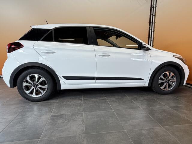 Hyundai I 20 1.0 T-GDI Comfort automaat | trekhaak | navi cruise | camera | dealer onderhouden