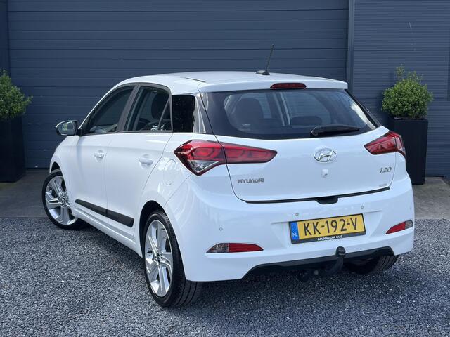 Hyundai I 20 1.0 T-GDI Comfort Navi,Camera,Trekhaak,Clima,Cruise,Pdc,Lm velgen,Rijstrooksensor,N.A.P,102pk,Nieuwe Apk bij Aflevering