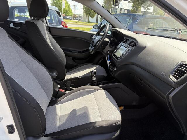 Hyundai I 20 1.0 T-GDI Comfort Navi,Camera,Trekhaak,Clima,Cruise,Pdc,Lm velgen,Rijstrooksensor,N.A.P,102pk,Nieuwe Apk bij Aflevering