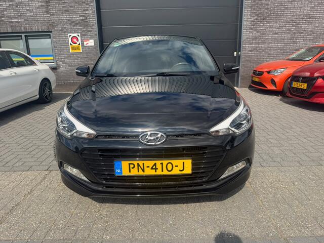 Hyundai I 20 1.0 T-GDI Black Edition | 1E EIGENAAR | 3/6 OF 12 MND GARANTIE | NAVI | CAMERA | CRUISE | AIRCO |