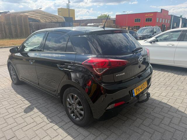 Hyundai I 20 1.0 T-GDI Black Edition | 1E EIGENAAR | 3/6 OF 12 MND GARANTIE | NAVI | CAMERA | CRUISE | AIRCO |