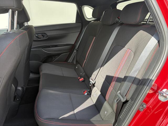 Hyundai I 20 1.0 T-GDI N-line Automaat / Trekhaak (1110 KG) / Navigatie via Apple Carplay of Android Auto / Achteruitrijcamera / Cruise Control