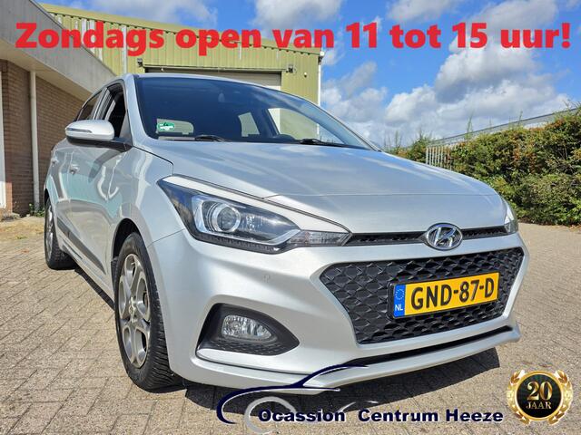 Hyundai I 20 1.2i Premium! Camera! Carplay! Nwstaat! Carpass!! VAN/VOOR Weken!