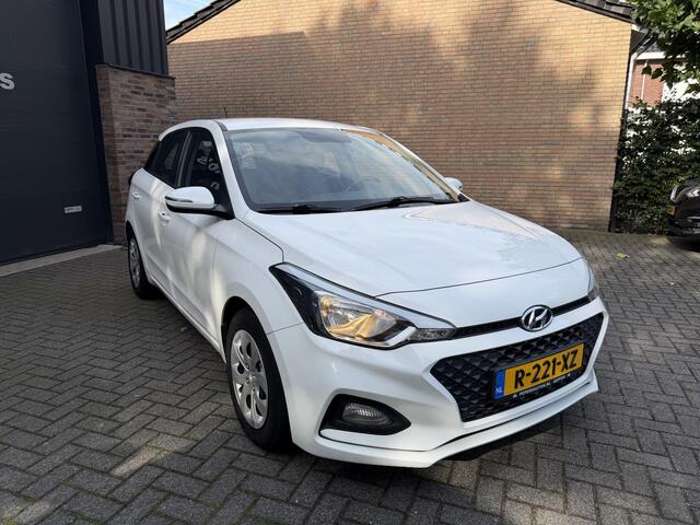 Hyundai I 20 1.2 LP i-Drive Cool Airco Stoelverwarming 4 Cilinder - Facelift