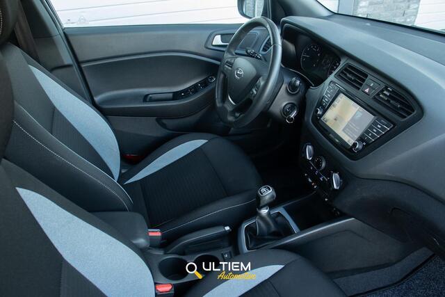 Hyundai I 20 1.2 i-Motion Premium | 1e Eigenaar, Navi, Camera