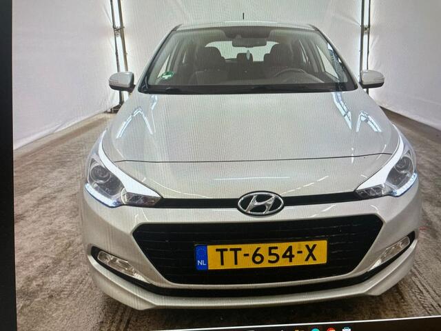 Hyundai I 20 1.0 T-GDI Comfort CAMERA / CLIMA / CRUISE / AIRCO