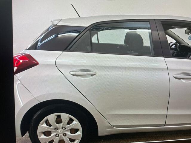 Hyundai I 20 1.0 T-GDI Comfort CAMERA / CLIMA / CRUISE / AIRCO