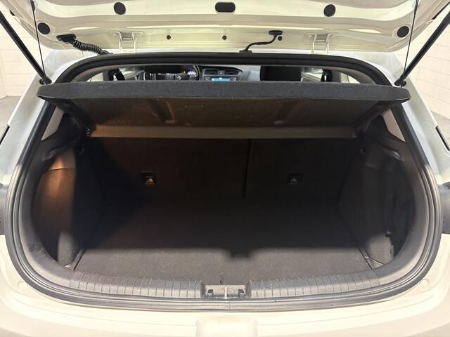 Hyundai I 20 Coupé 1.0 T-GDI Comfort, Clima, Cruise, Camera, P sensoren, Led, 17 inch, Navi, Blue tooth, Prijs incl. apk, beurt en 3 mnd garantie