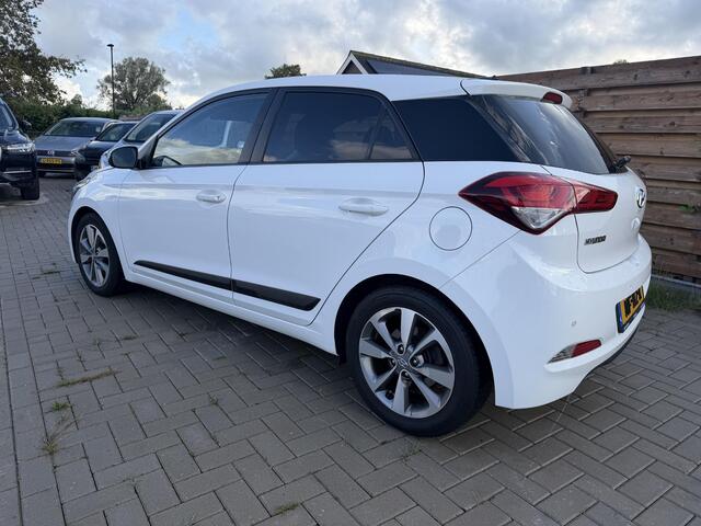 Hyundai I 20 1.0 T-GDI Premium Pano l camera