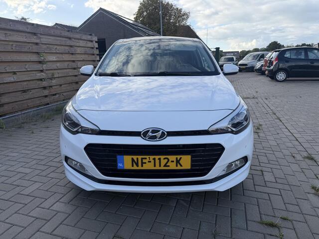 Hyundai I 20 1.0 T-GDI Premium Pano l camera
