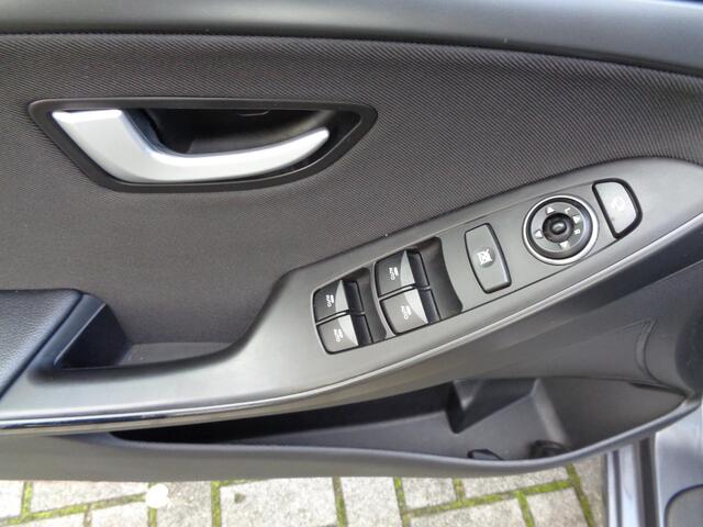 Hyundai I 30 Wagon 1.6 GDi Automaat Achteruitrijcamera 1e Eigenaar