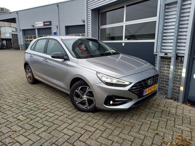 Hyundai I 30 1.0 T-GDi MHEV Comfort Smart - CAMERA - PDC - CARPLAY / ANDROID - NAVI - CLIMA - CRUISE - NL AUTO - 1 EIGENAAR