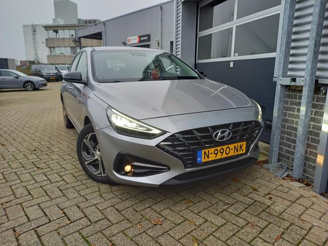 Hyundai I 30 1.0 T-GDi MHEV Comfort Smart - CAMERA - PDC - CARPLAY / ANDROID - NAVI - CLIMA - CRUISE - NL AUTO - 1 EIGENAAR