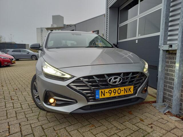Hyundai I 30 1.0 T-GDi MHEV Comfort Smart - CAMERA - PDC - CARPLAY / ANDROID - NAVI - CLIMA - CRUISE - NL AUTO - 1 EIGENAAR