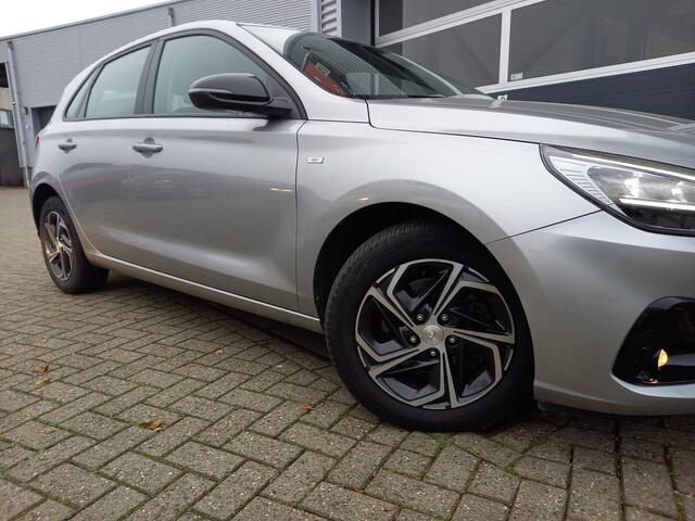 Hyundai I 30 1.0 T-GDi MHEV Comfort Smart - CAMERA - PDC - CARPLAY / ANDROID - NAVI - CLIMA - CRUISE - NL AUTO - 1 EIGENAAR