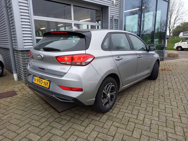Hyundai I 30 1.0 T-GDi MHEV Comfort Smart - CAMERA - PDC - CARPLAY / ANDROID - NAVI - CLIMA - CRUISE - NL AUTO - 1 EIGENAAR