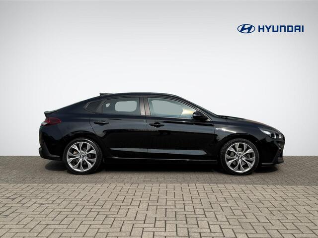 Hyundai I 30 Fastback 1.4 T-GDI N Line | Navigatie | Camera | Sportstoel | Apple Carplay/Android Auto | Cruise & Climate Control | Rijklaarprijs!