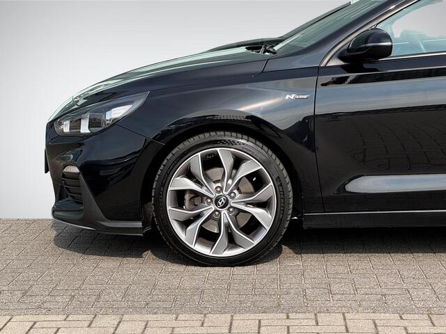 Hyundai I 30 Fastback 1.4 T-GDI N Line | Navigatie | Camera | Sportstoel | Apple Carplay/Android Auto | Cruise & Climate Control | Rijklaarprijs!