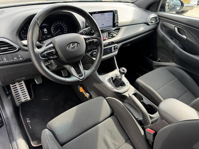 Hyundai I 30 Fastback 1.4 T-GDI N Line | Navigatie | Camera | Sportstoel | Apple Carplay/Android Auto | Cruise & Climate Control | Rijklaarprijs!