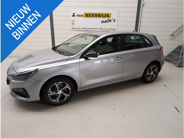 Hyundai I 30 1.0 T-GDi MHEV Comfort Smart 2e paasdag geopend !!!