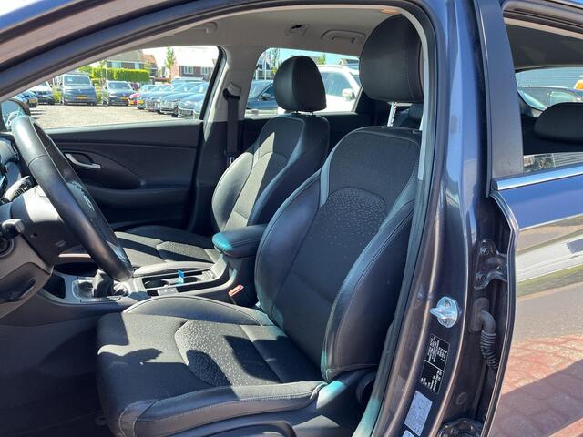 Hyundai I 30 Wagon 1.0 T-GDI Premium | 120Pk | Trekhaak | Navi | A-Camera | Clima |