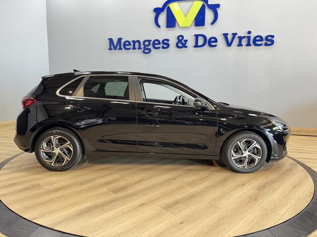 Hyundai I 30 1.5 T-GDi MHEV Premium Airco ECC | Apple Carplay | Camera | Adaptive Cruise | Stoel Ventilatie | Stuur Verwarming | LED | Keyless | NAP |