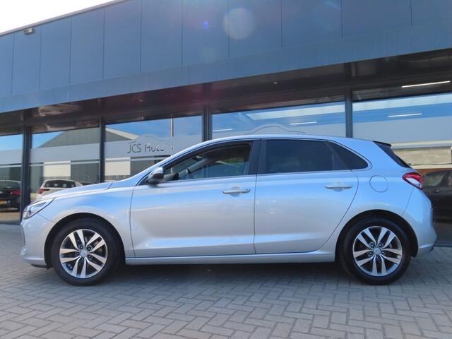 Hyundai I 30 1.0 T-GDI First Edition Ecc Navi Led Camera Trekhaak 2017