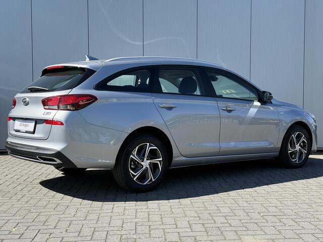 Hyundai I 30 Wagon 1.0 T-GDi MHEV Comfort Smart / ACTIE / ¤7055,- Voordeel Op Nieuwprijs / Navigatie / Climate Control / Cruise Control / Achteruitrijcamera / Parkeersensoren Achter / Bluelink /